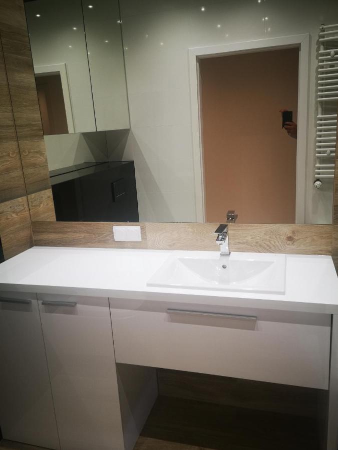 Apartament Przy Galerii Radom Exteriör bild